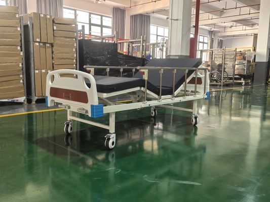 Dwufunkcyjne łóżko szpitalne z ramą ze stali walcowanej na zimno