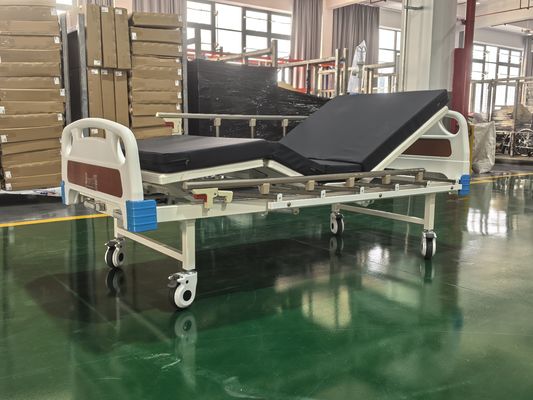 Dwufunkcyjne łóżko szpitalne z ramą ze stali walcowanej na zimno