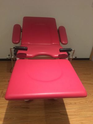 Meble kliniki szpitalnej Badanie położnicze Poród Poród Łóżko ginekologiczne