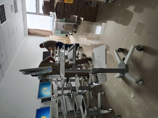Wózek do pracy z komputerem o regulowanej wysokości Zintegrowany ruchomy wózek