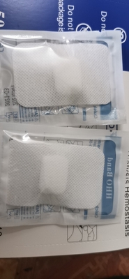 Szybki chłonny opatrunek ciśnieniowy do hemostazy dializacyjnej