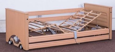Ruchome elektryczne łóżko szpitalne Long Life dla osób starszych w materiałach drewnianych